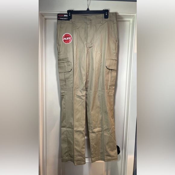 Dickies Flex Cargo Work Pant Regular Fit Straight Leg Mens 34 x 32 Khaki Tan New - Picture 1 of 16